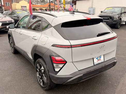 Used 2024 Hyundai Kona SEL image 5
