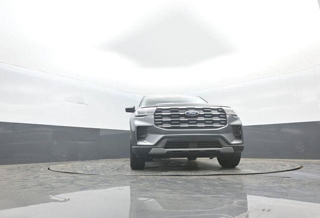 New 2026 Ford Explorer Active RWD image 29