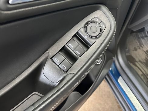 Used 2021 Buick Encore GX Select image 34