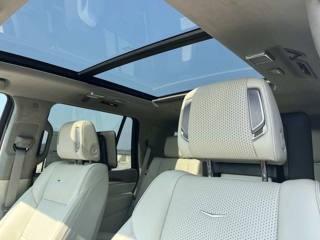 Certified 2026 Cadillac Escalade Platinum Sport AWD/4WD image 30
