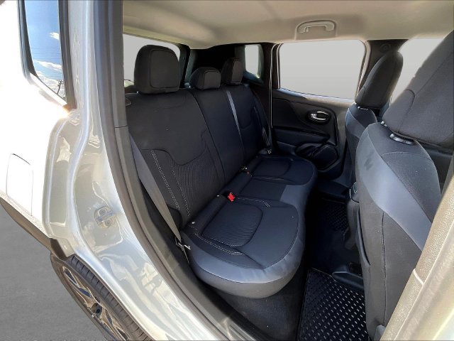 Used 2023 Jeep Renegade Altitude AWD/4WD image 26