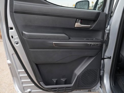 Used 2025 Toyota Tacoma TRD Off-Road AWD/4WD image 17