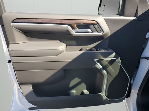 New 2026 GMC Sierra 1500 Elevation image 25