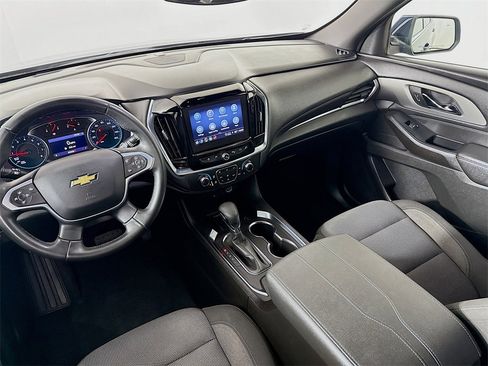 Used 2023 Chevrolet Traverse LT image 23