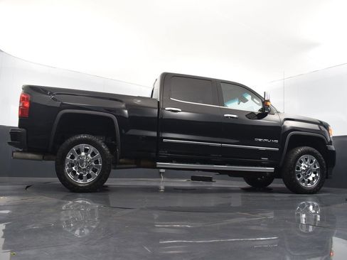 Used 2019 GMC Sierra 2500 Denali w/ Duramax Plus Package image 19