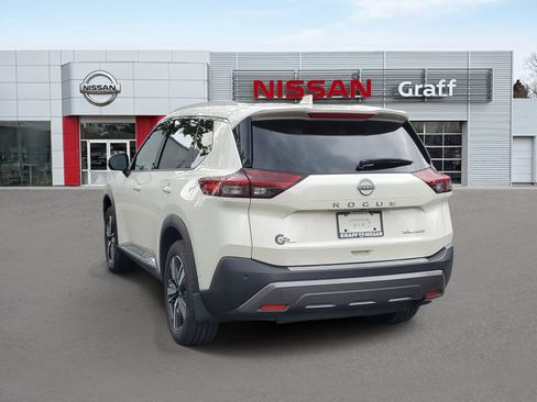 Certified 2023 Nissan Rogue SL w/ SL Premium Package AWD/4WD image 4