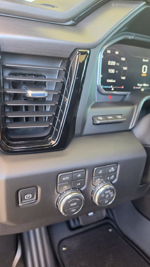Used 2026 GMC Sierra 1500 AT4 w/ AT4 Premium Package AWD/4WD image 11