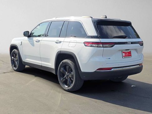 Used 2022 Jeep Grand Cherokee Limited 4xe AWD/4WD image 5