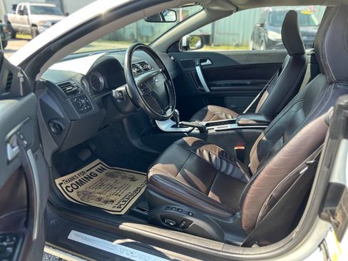 Used 2011 Volvo C70 T5 image 11