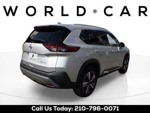 Used 2021 Nissan Rogue SL w/ Premium Package image 7