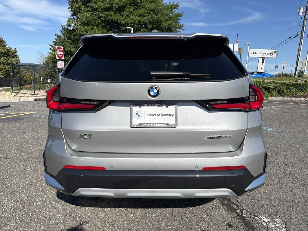 Used 2026 BMW X1 xDrive28i w/ Technology Package AWD/4WD image 13