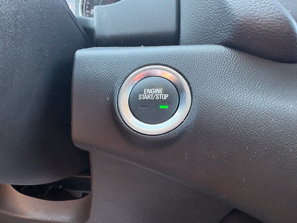 Used 2023 GMC Terrain SLE w/ Driver Convenience Package FWD image 24