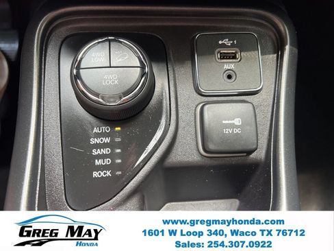 Used 2020 Jeep Compass Trailhawk AWD/4WD image 29