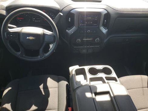 Certified 2020 Chevrolet Silverado 1500 Custom w/ Custom Value Package AWD/4WD image 11