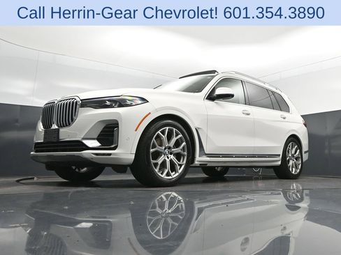 Used 2021 BMW X7 xDrive40i w/ Parking Assistance Package AWD/4WD image 39