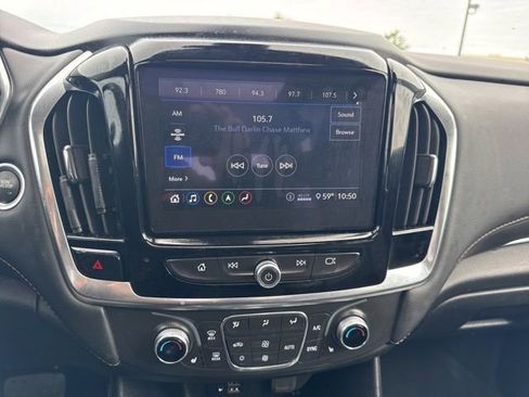 Used 2021 Chevrolet Traverse LT w/ LT Premium Package AWD/4WD image 12