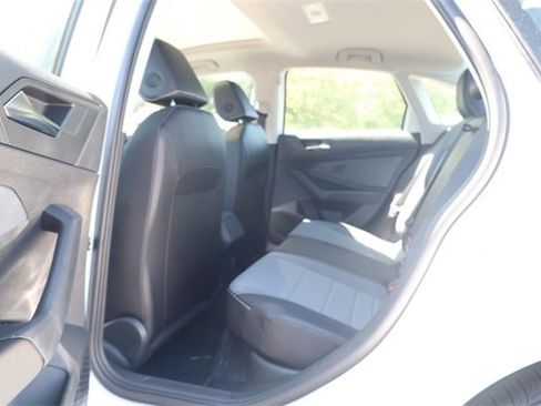 New 2025 Volkswagen Jetta SE image 21