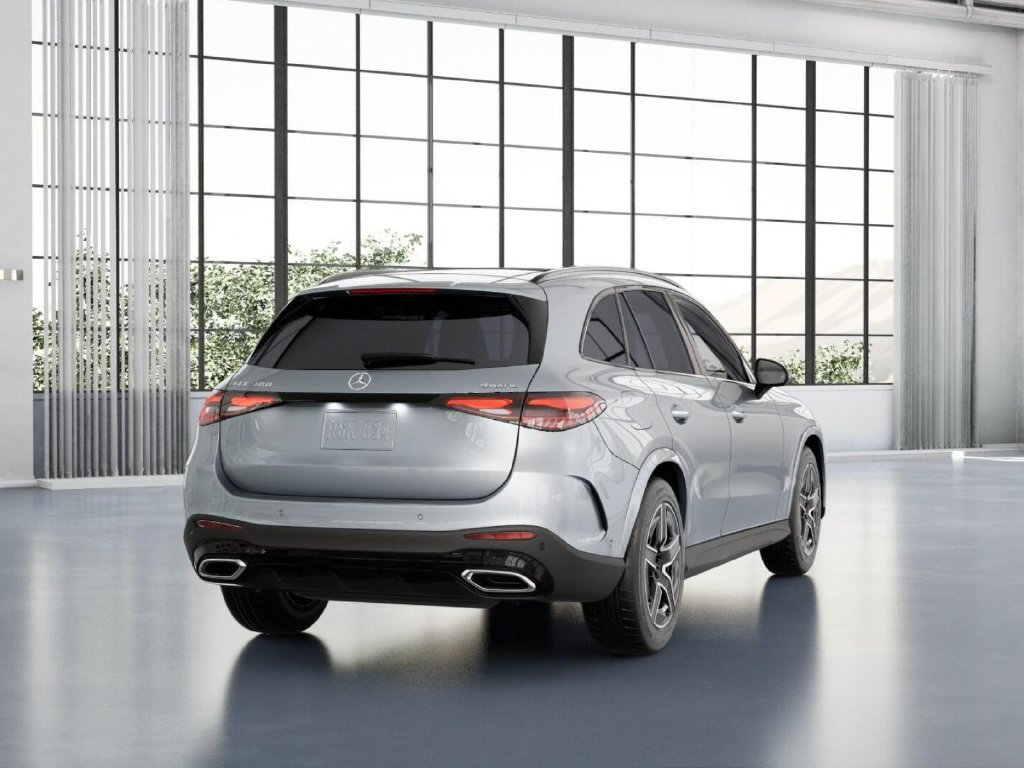 Used 2026 Mercedes-Benz GLC 300 4MATIC image 23