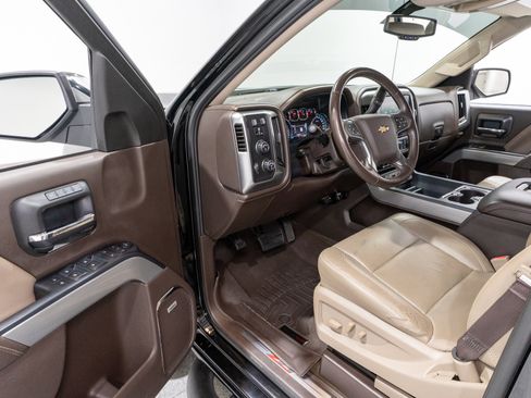 Used 2017 Chevrolet Silverado 1500 LTZ Z71 w/ LTZ Plus Package AWD/4WD image 14
