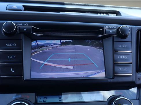 Certified 2018 Toyota RAV4 XLE AWD/4WD image 23