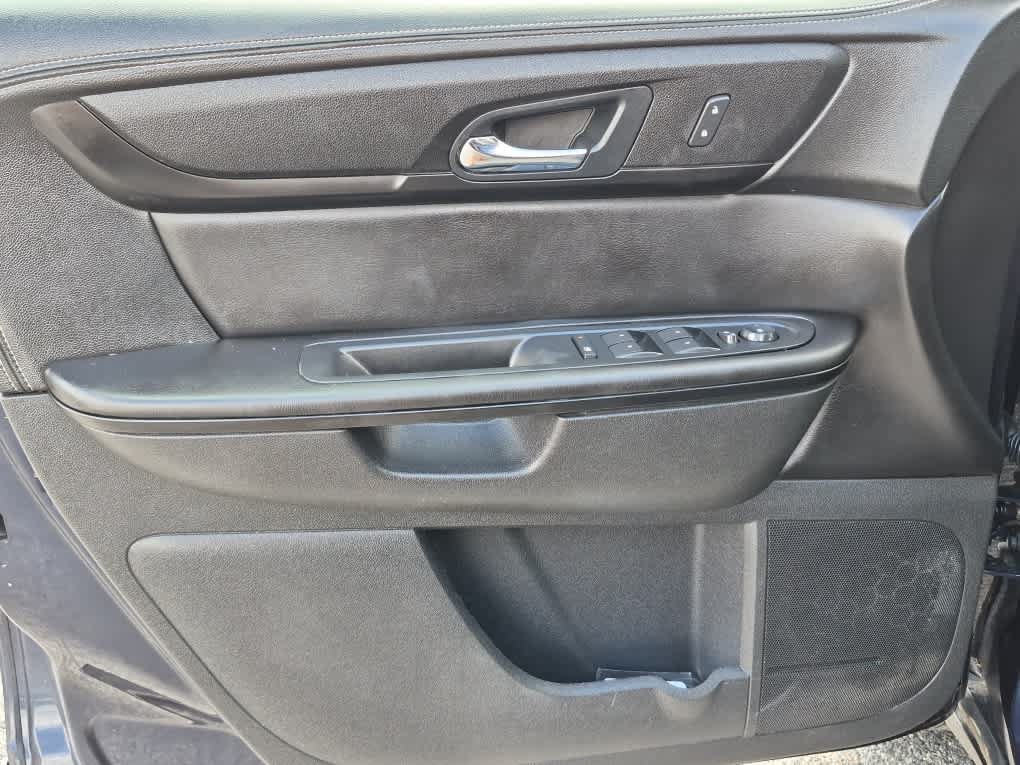 Used 2016 GMC Acadia SLE AWD/4WD image 11