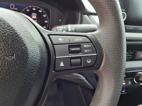 Used 2025 Honda Accord LX image 16