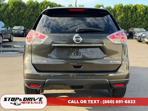 Used 2015 Nissan Rogue SV w/ SV Premium Package AWD/4WD image 6