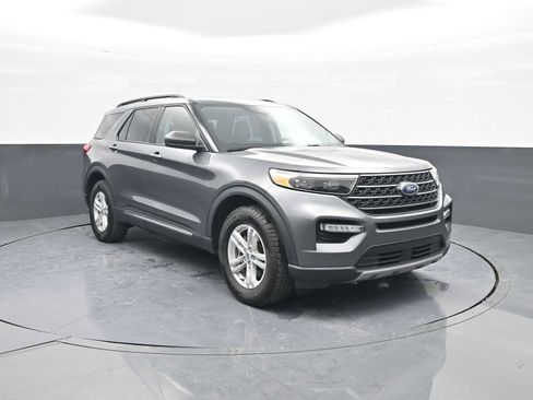 Used 2023 Ford Explorer XLT w/ Equipment Group 202A image 1