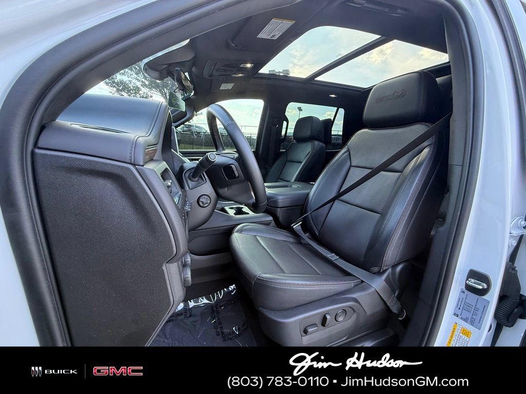 Certified 2023 Chevrolet Tahoe High Country AWD/4WD image 6