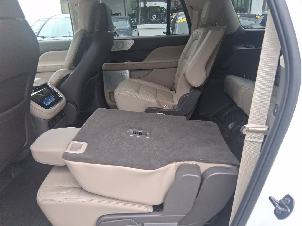 Used 2022 Lincoln Navigator L Reserve AWD/4WD image 19