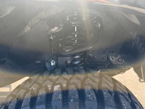 Used 2021 Toyota Tacoma TRD Sport w/ Technology Package image 20