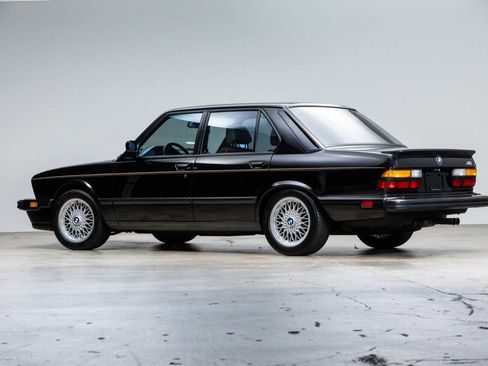 Used 1988 BMW M5 image 7