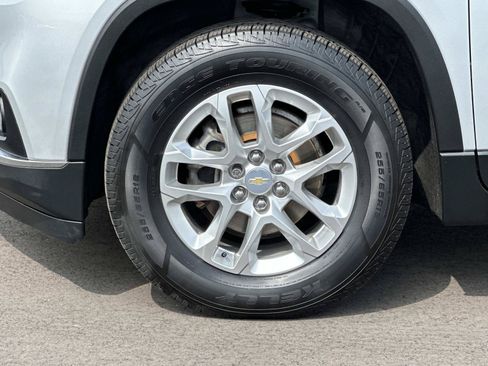 Certified 2020 Chevrolet Traverse LT FWD image 8
