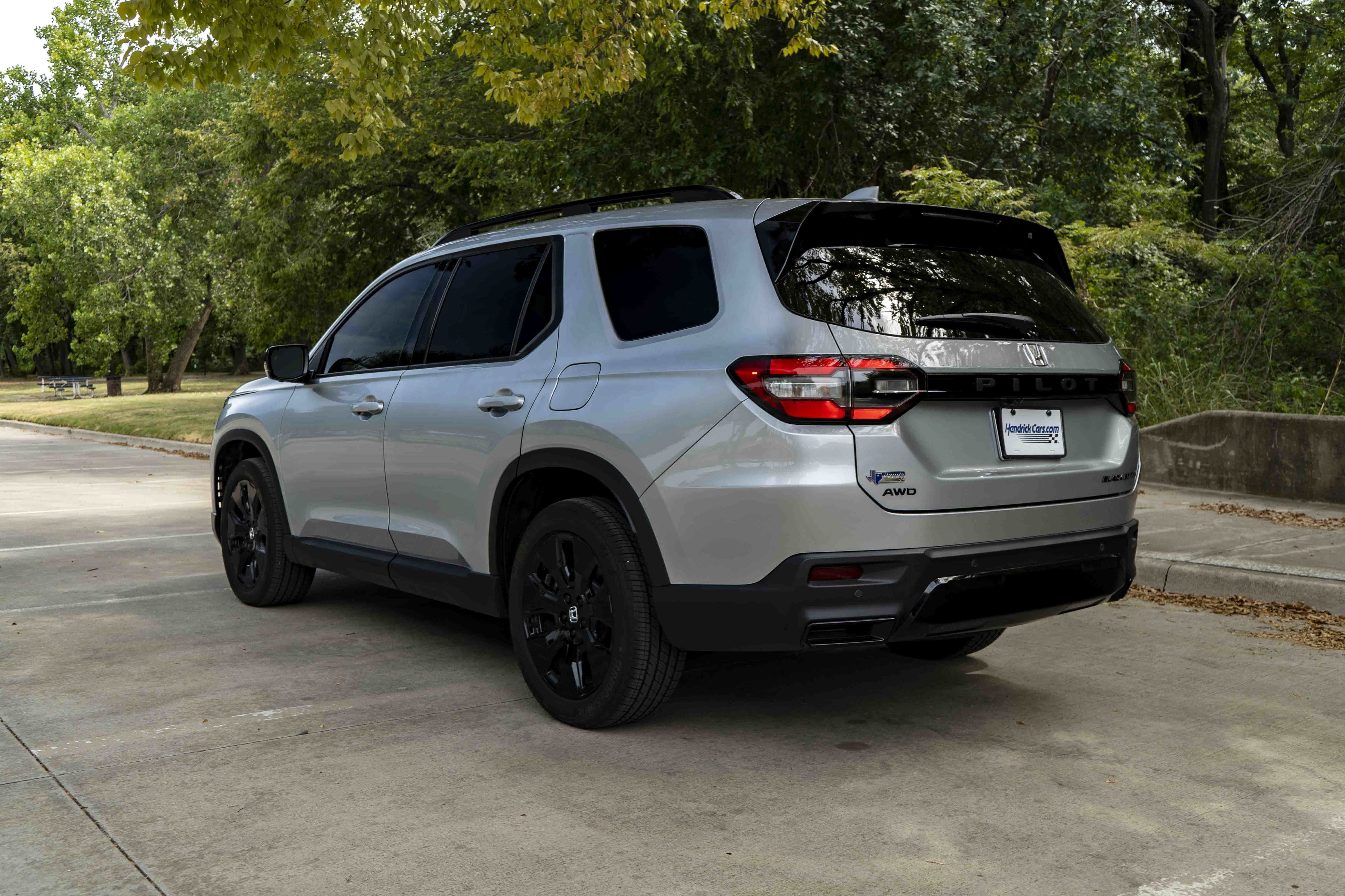 Certified 2026 Honda Pilot Black Edition image 7