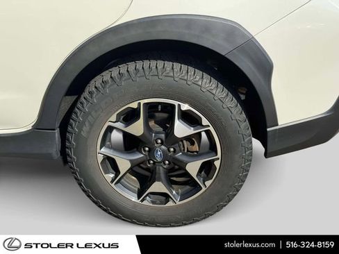 Used 2019 Subaru Crosstrek 2.0i w/ Eyesight System image 14