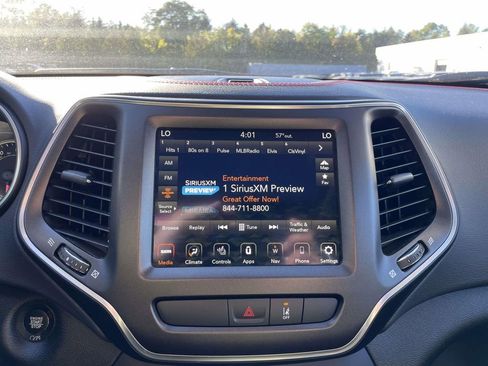 Used 2022 Jeep Cherokee Trailhawk w/ Sun, Sound & Nav Group image 29