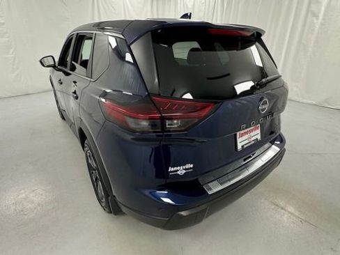 Certified 2026 Nissan Rogue SV w/ Cold Weather Package AWD/4WD image 5