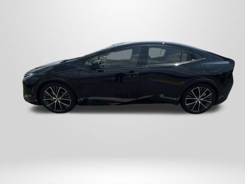 Used 2025 Toyota Prius XLE AWD/4WD image 7