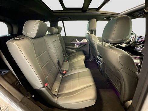 Certified 2025 Mercedes-Benz GLS 450 4MATIC image 30