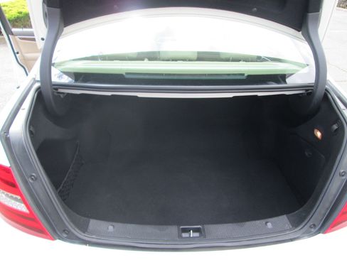 Used 2012 Mercedes-Benz C 250 Sedan image 12