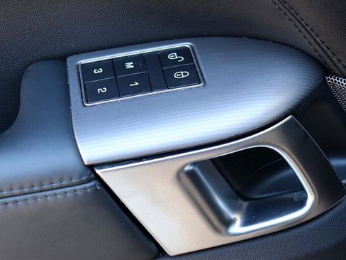 Used 2019 Land Rover Range Rover Sport HSE image 37