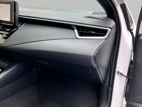 Certified 2024 Toyota Corolla SE FWD image 19