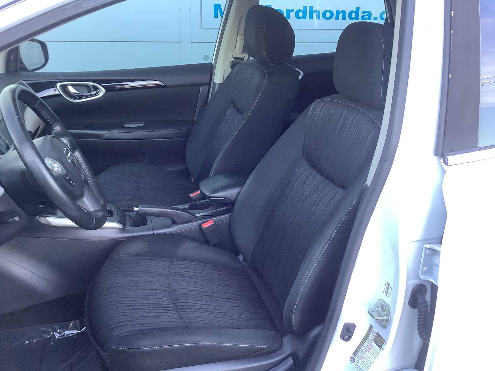Used 2019 Nissan Sentra SV w/ Special Edition Package FWD image 11