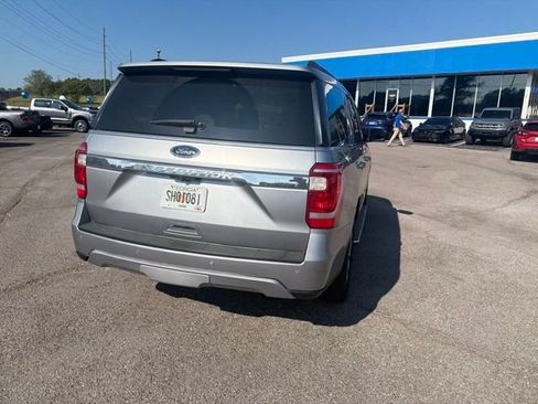 Used 2020 Ford Expedition XLT w/ Equipment Group 202A AWD/4WD image 23