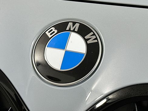 Used 2024 BMW 430i Coupe w/ M Sport Package RWD image 15