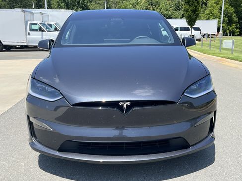 Used 2025 Tesla Model X Plaid AWD/4WD image 4