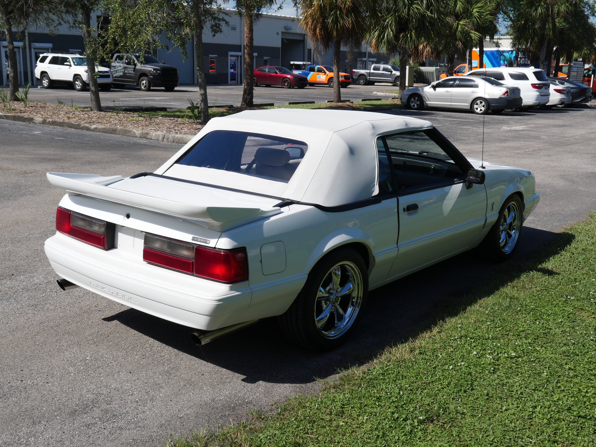 Used 1993 Ford Mustang LX RWD image 18