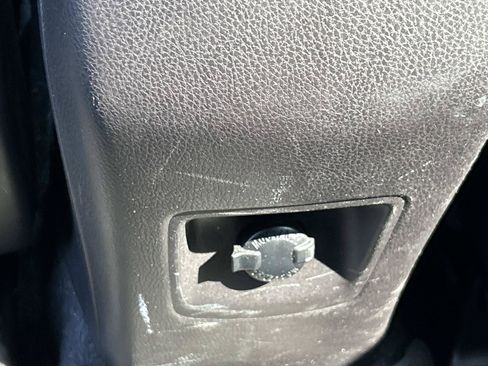 Used 2018 Toyota RAV4 Adventure AWD/4WD image 15
