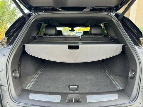Used 2024 Cadillac XT5 Sportv w/ Technology Package image 36
