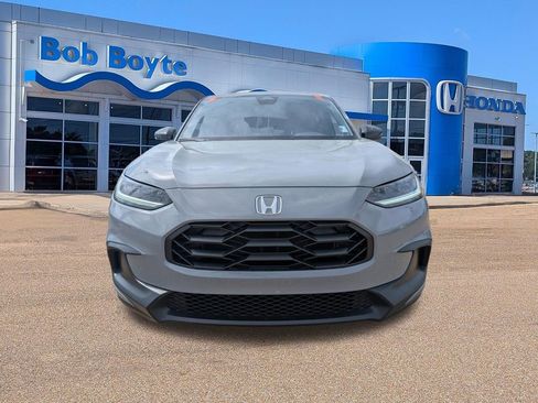 Certified 2025 Honda HR-V Sport image 8